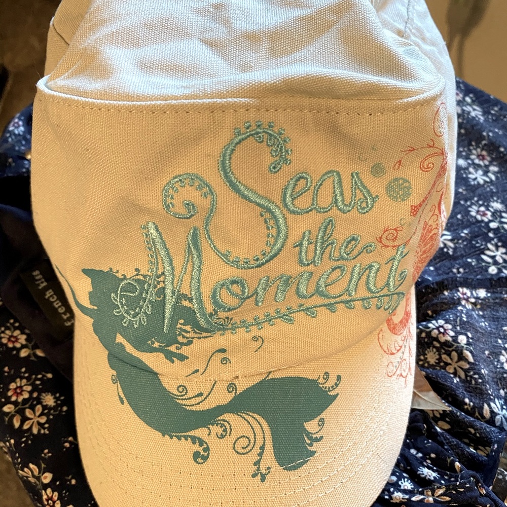 Disney little mermaid white hat , ariel, cute hat